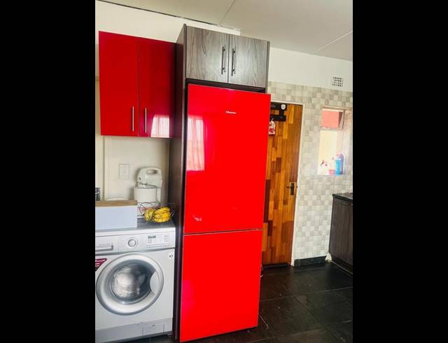 2 BEDROOM APARTMENT FOR SALE IN FLEURHOF
